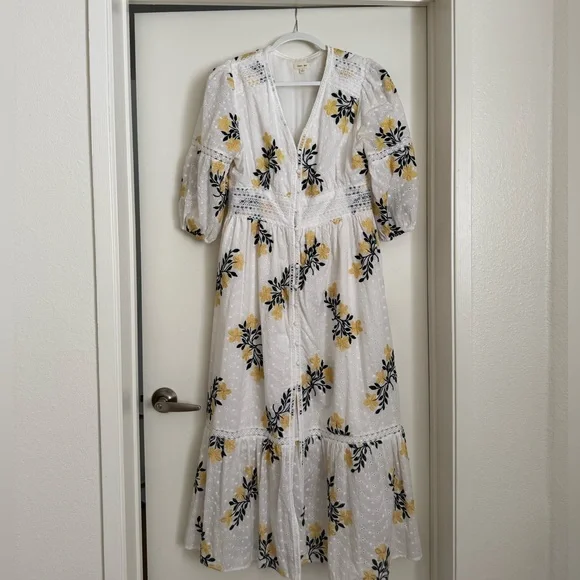 Petal & Pup Christie Maxi Dress Size M - Picture 4 of 6